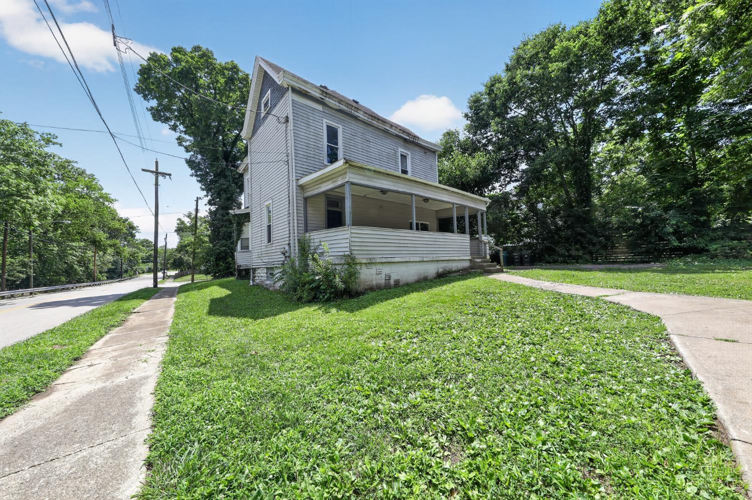 E 6718 Ledge Street Property Photo 3