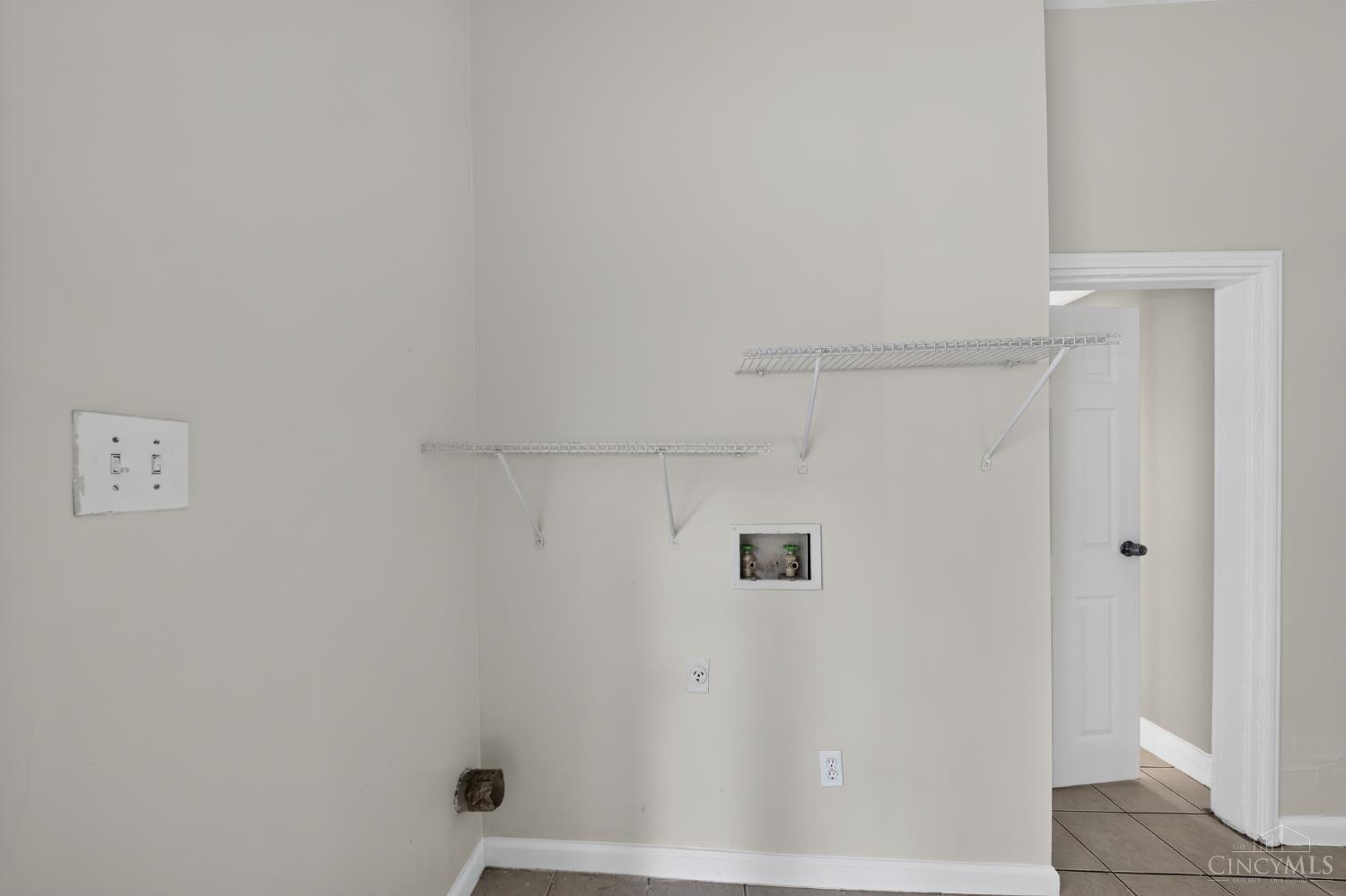 E 6718 Ledge Street Property Photo 28