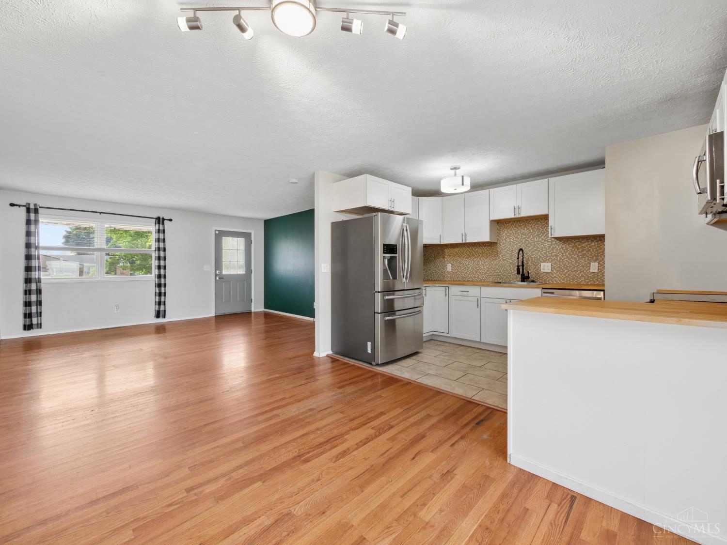 2716 Windon Drive Property Photo 12