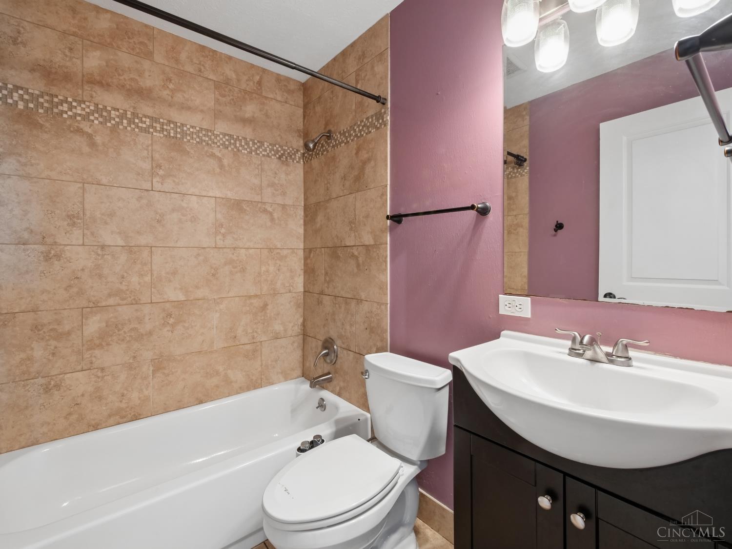 2716 Windon Drive Property Photo 17
