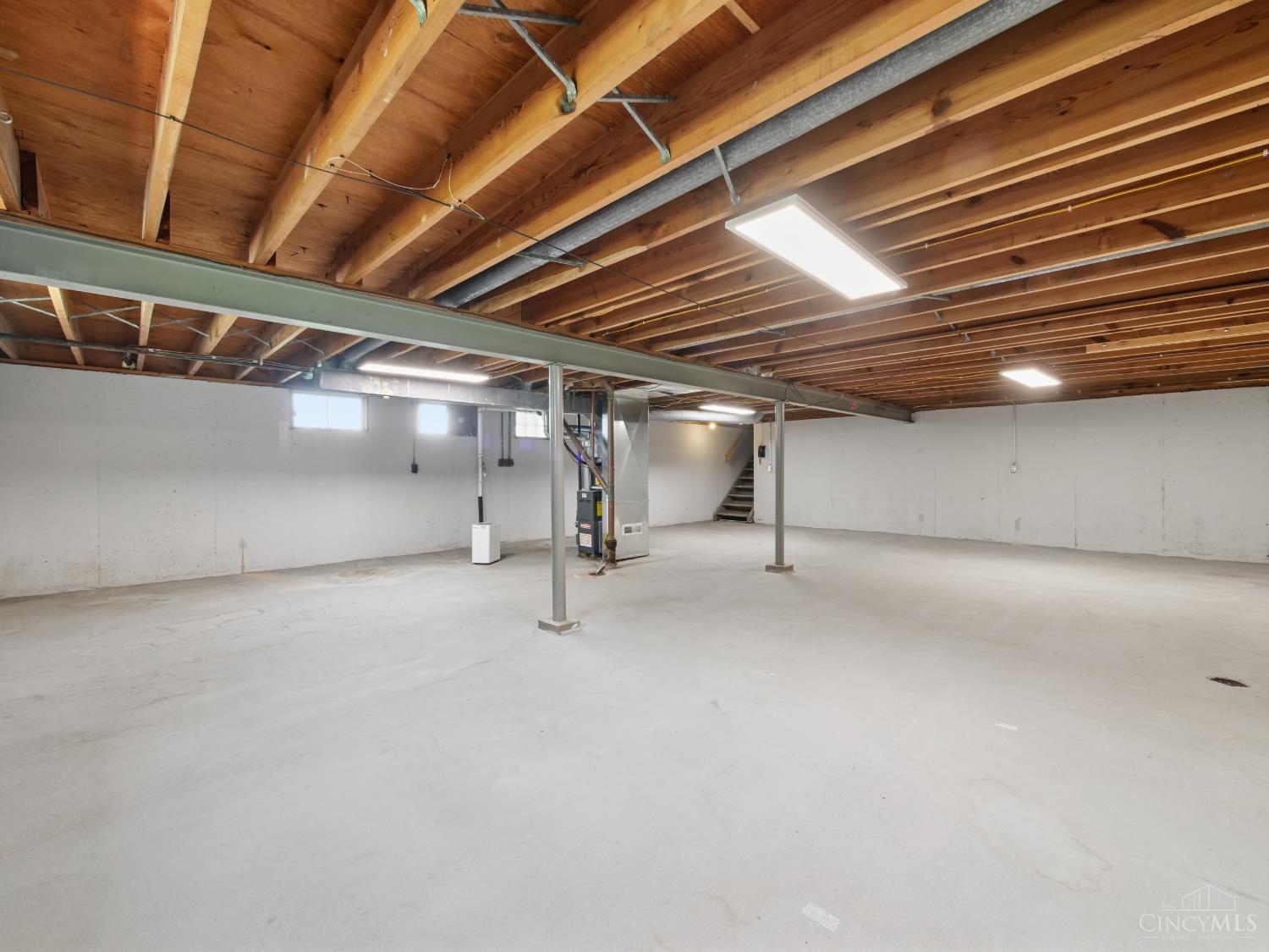 2716 Windon Drive Property Photo 32