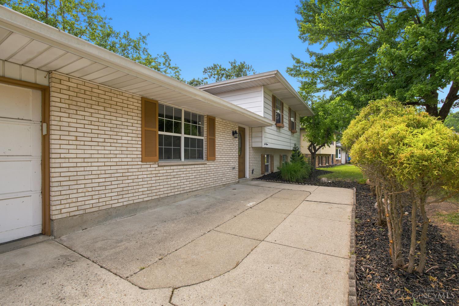815 Carriage Hill Lane Property Photo 4