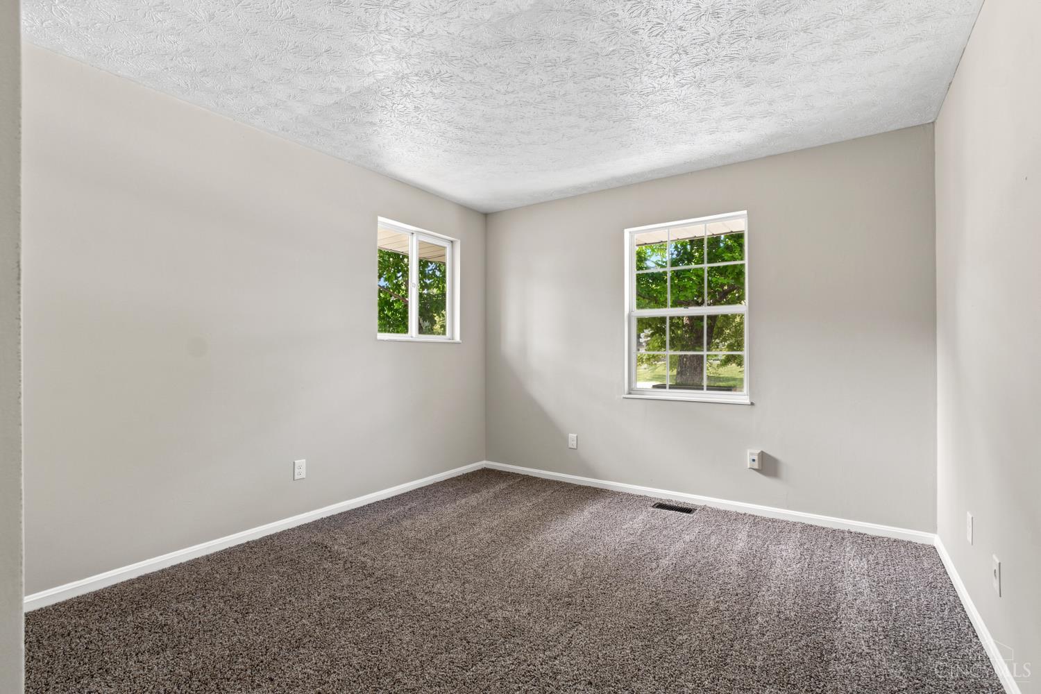 815 Carriage Hill Lane Property Photo 16