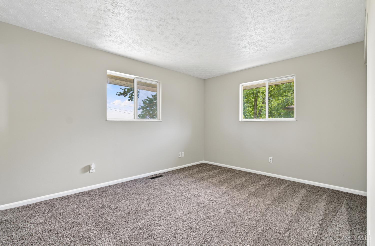 815 Carriage Hill Lane Property Photo 18