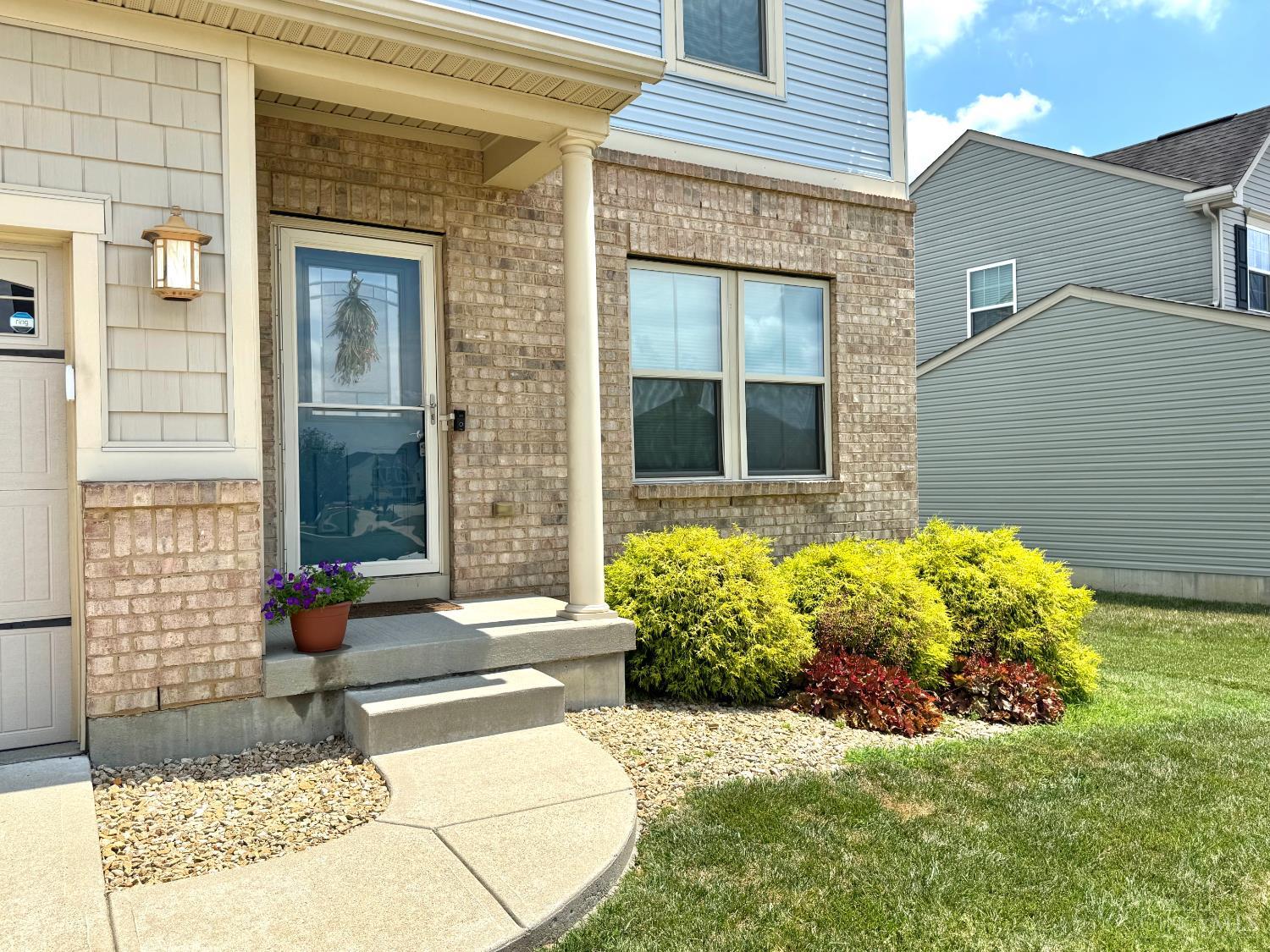 1656 Tunis Drive Property Photo 2