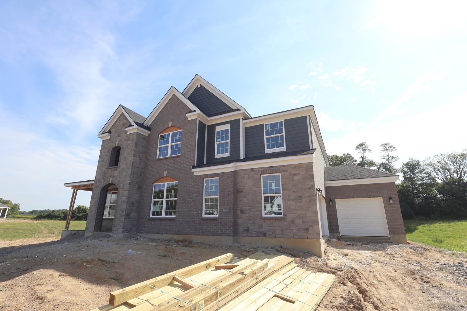 1646 Longmeadow Drive Property Photo 3