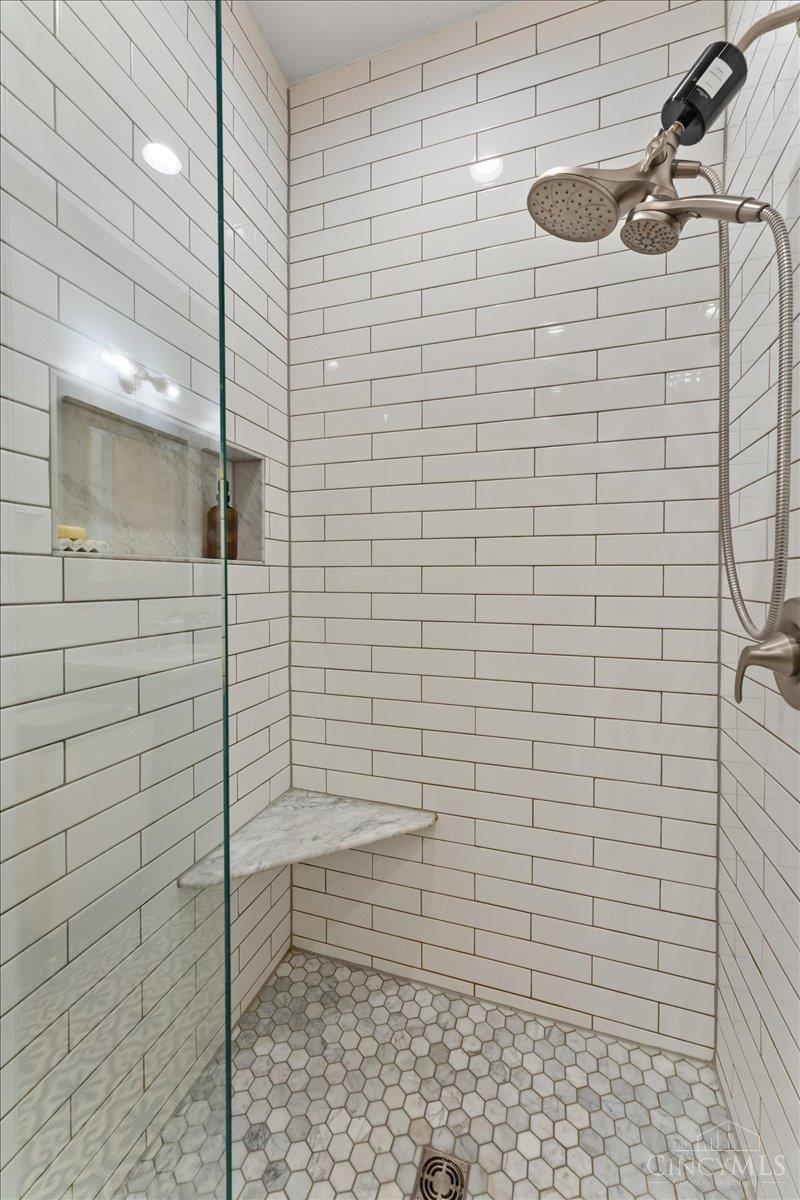 E 26 Sixth Street Property Photo 29