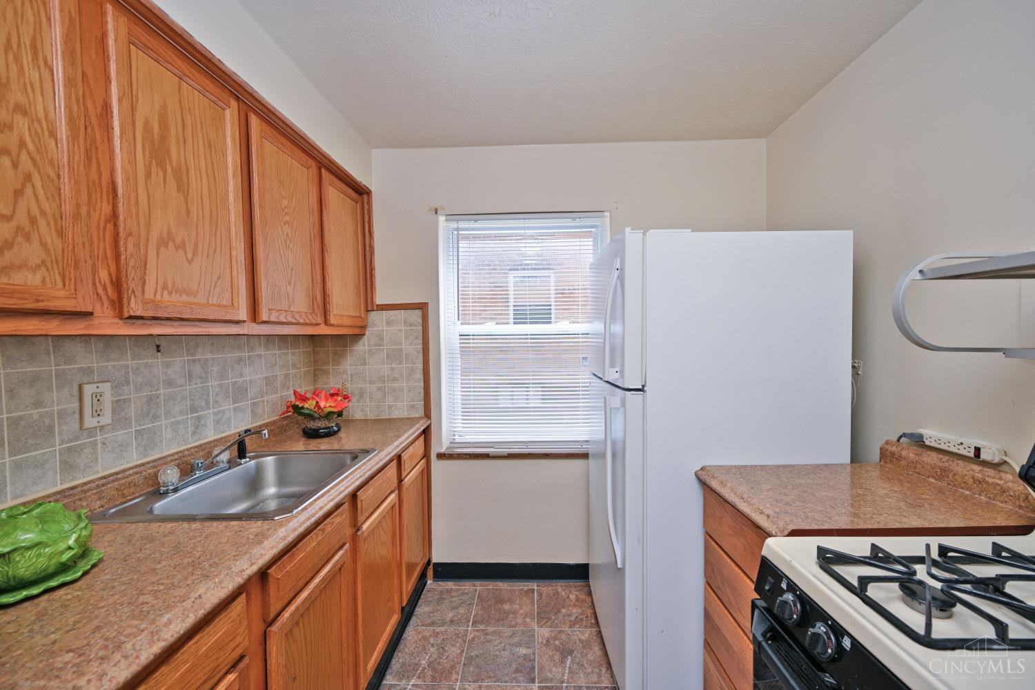 24 Gahl Terrace Property Photo 14