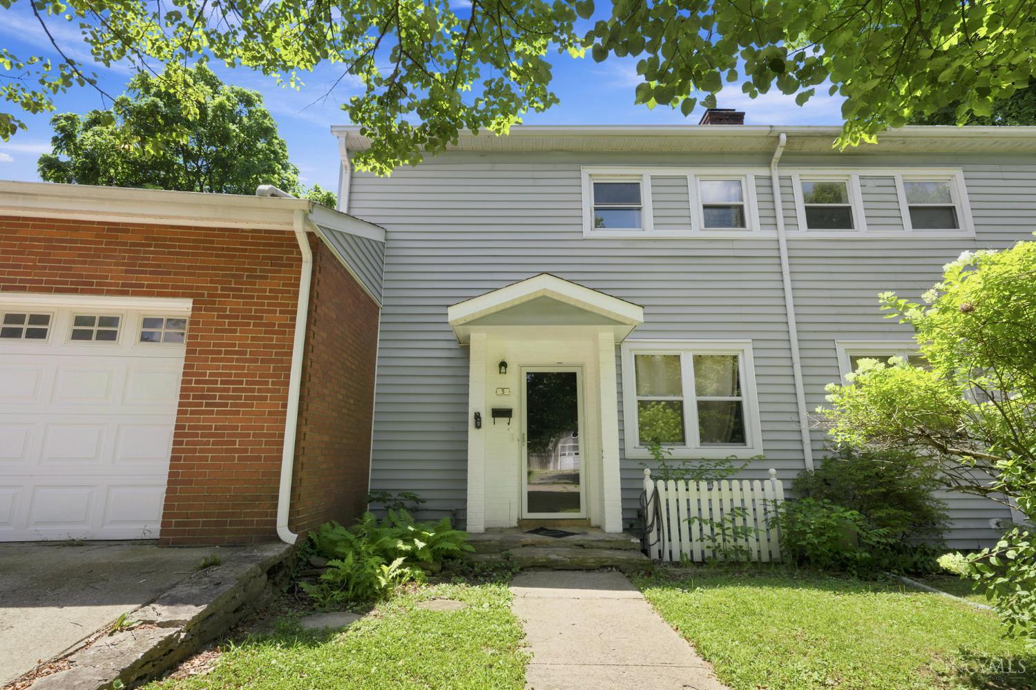 5 Briarwood Lane Property Photo 1