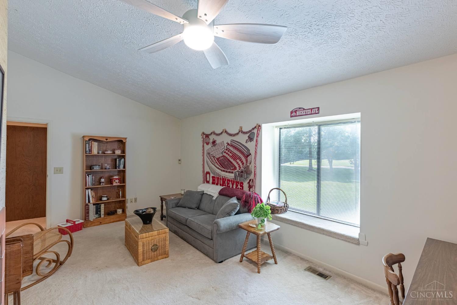 992 Walnut Court Property Photo 16