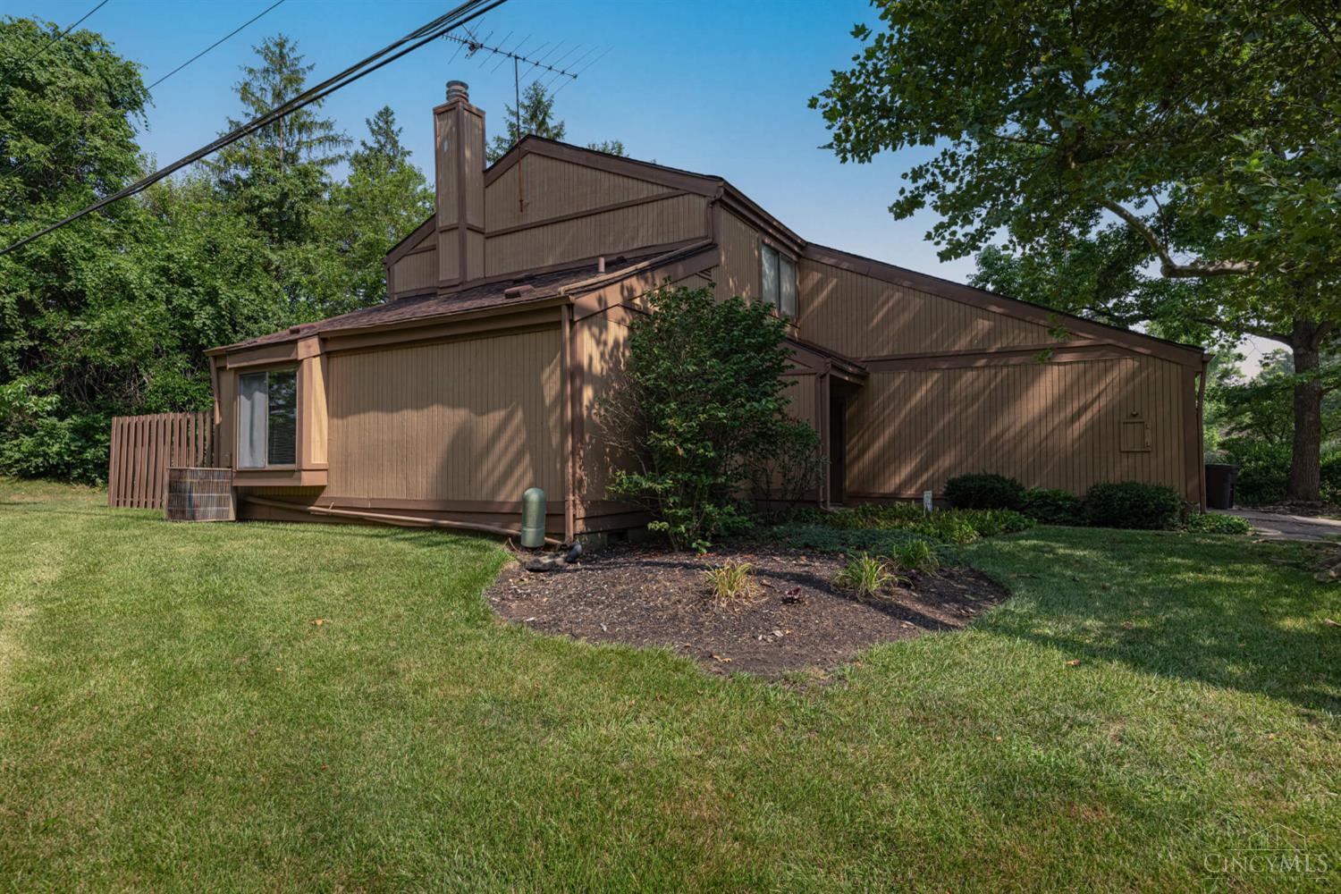 992 Walnut Court Property Photo 30