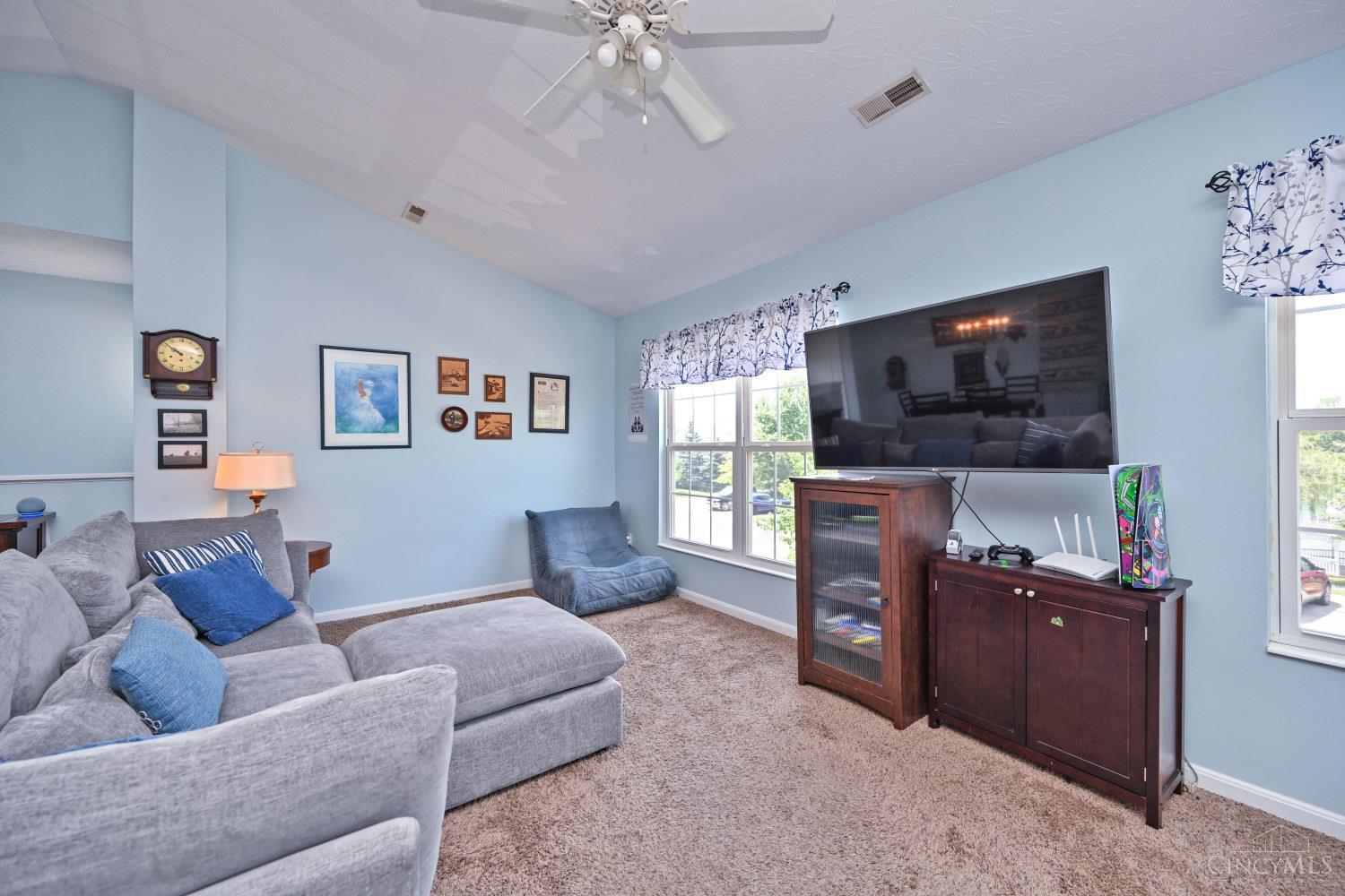 1064 Heritage Green Drive Property Photo 12