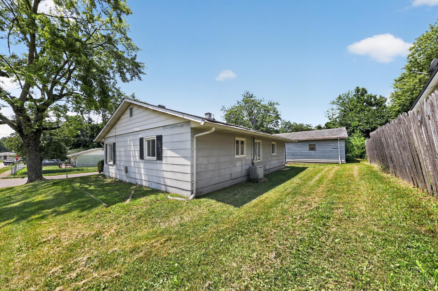 2454 Schon Drive Property Photo 3