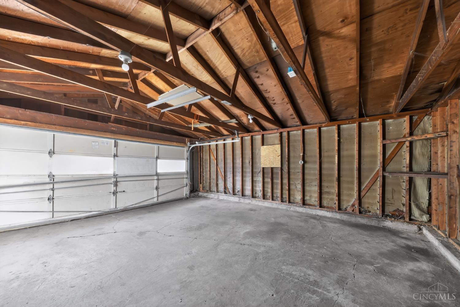 2454 Schon Drive Property Photo 4