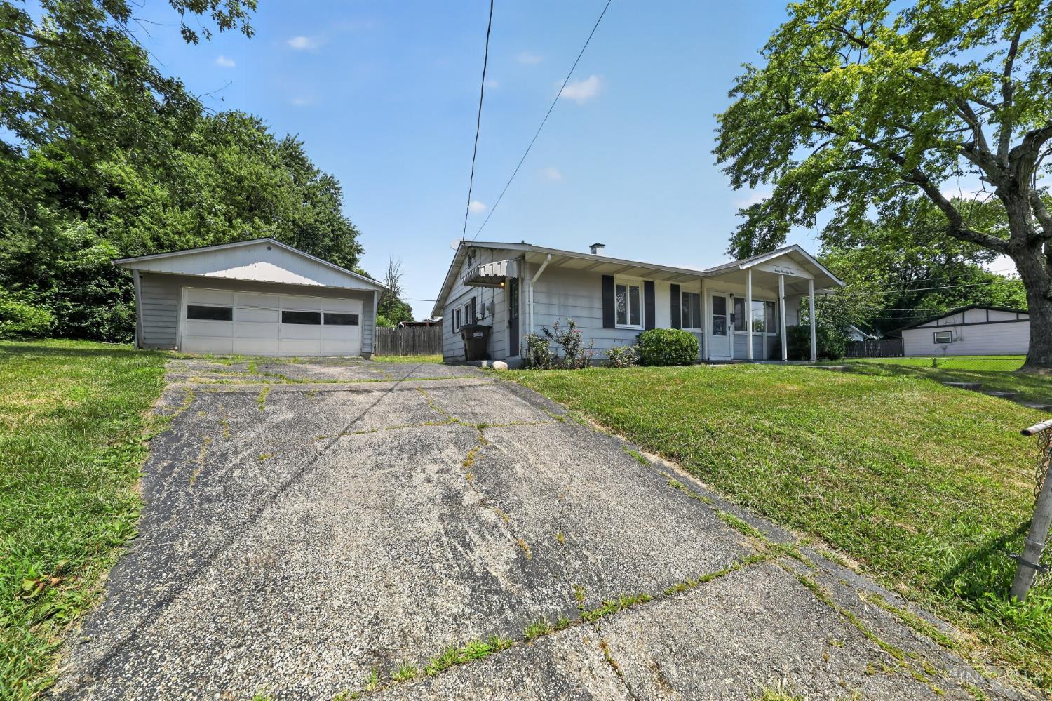 2454 Schon Drive Property Photo 7
