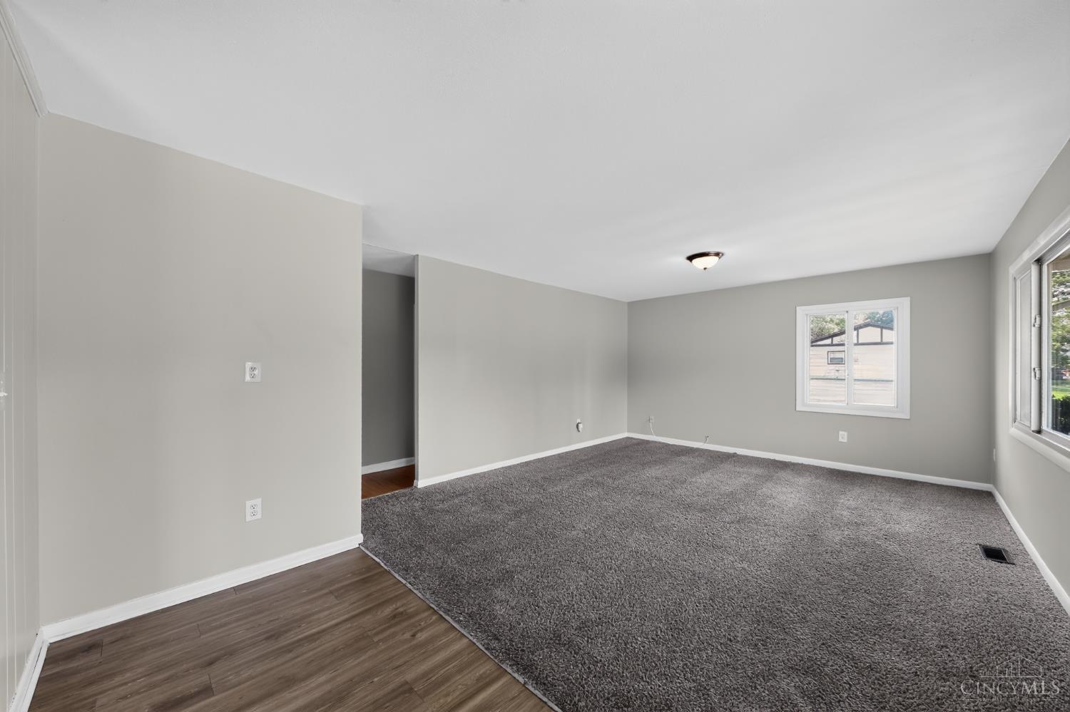 2454 Schon Drive Property Photo 10