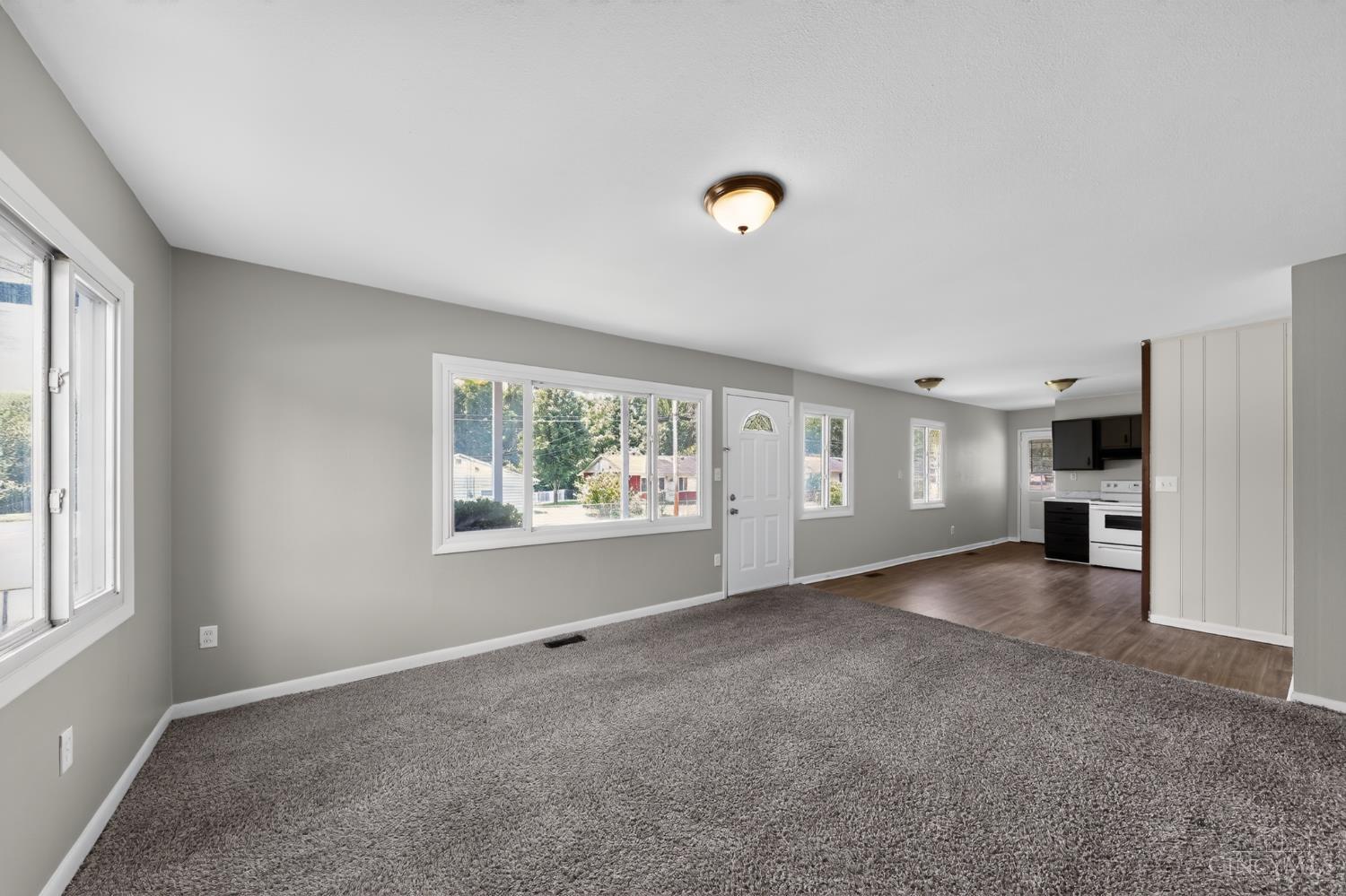 2454 Schon Drive Property Photo 11