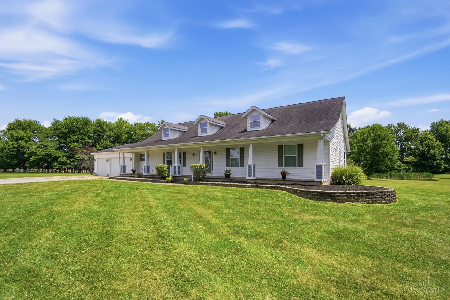 7353 Ross Road Property Photo 2