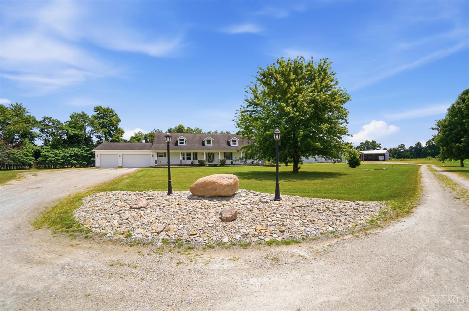 7353 Ross Road Property Photo 3