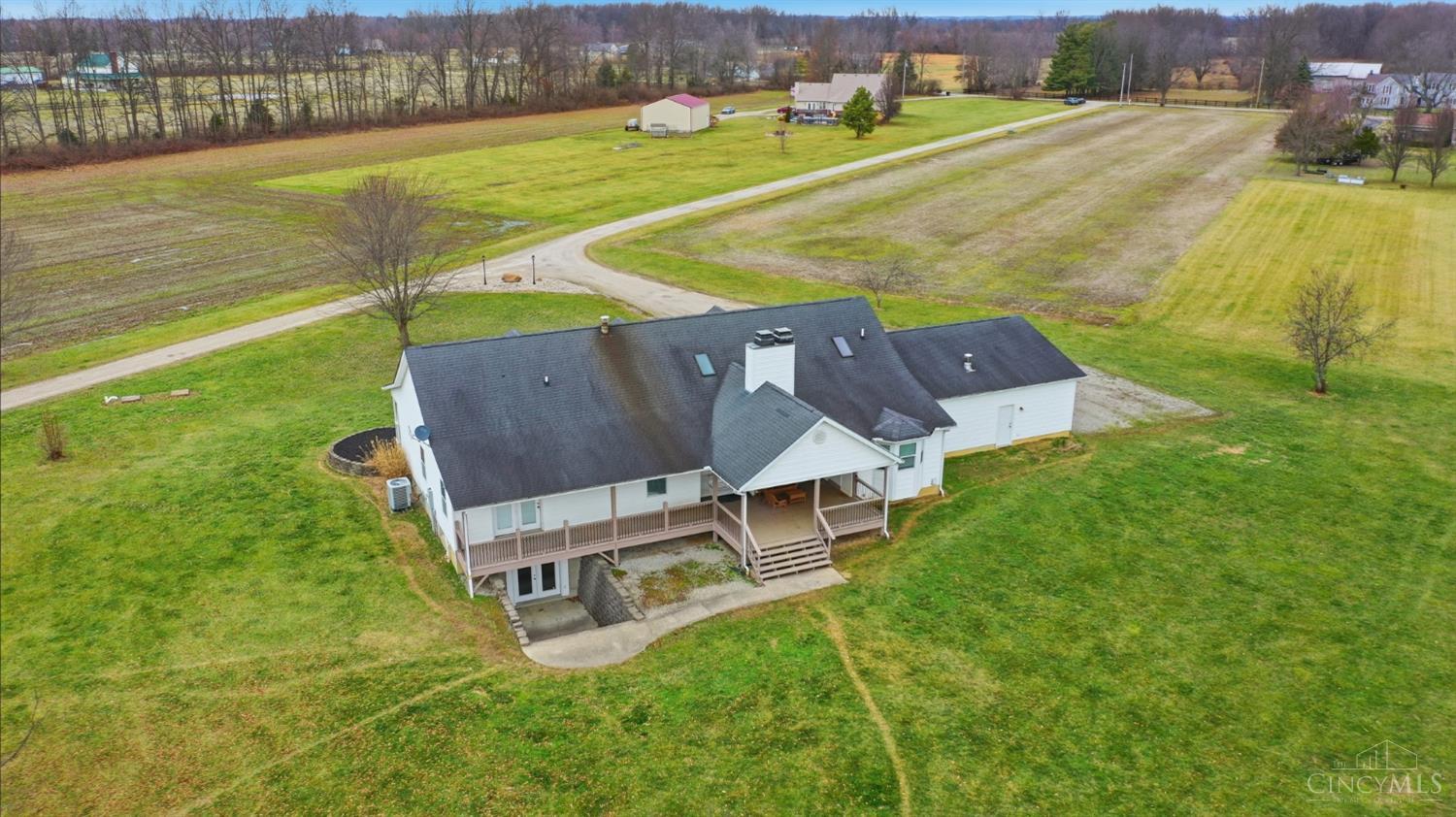 7353 Ross Road Property Photo 8