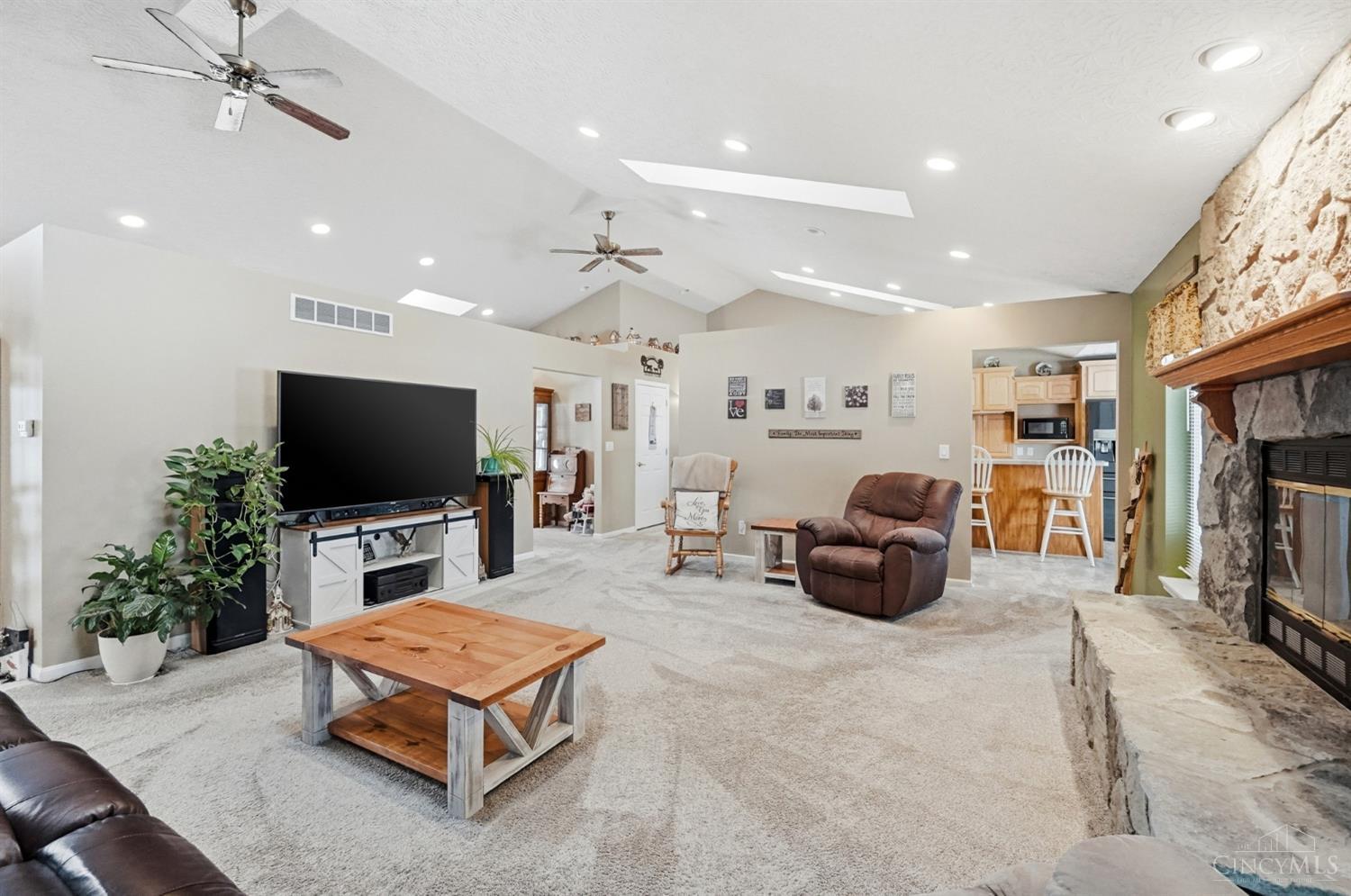 7353 Ross Road Property Photo 17