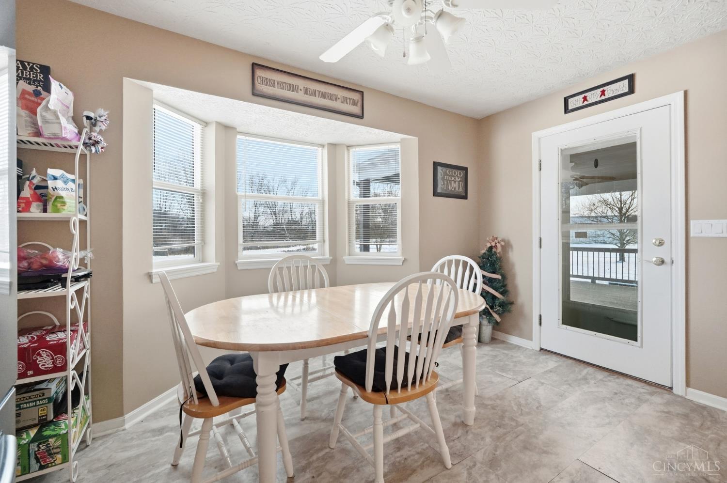 7353 Ross Road Property Photo 24