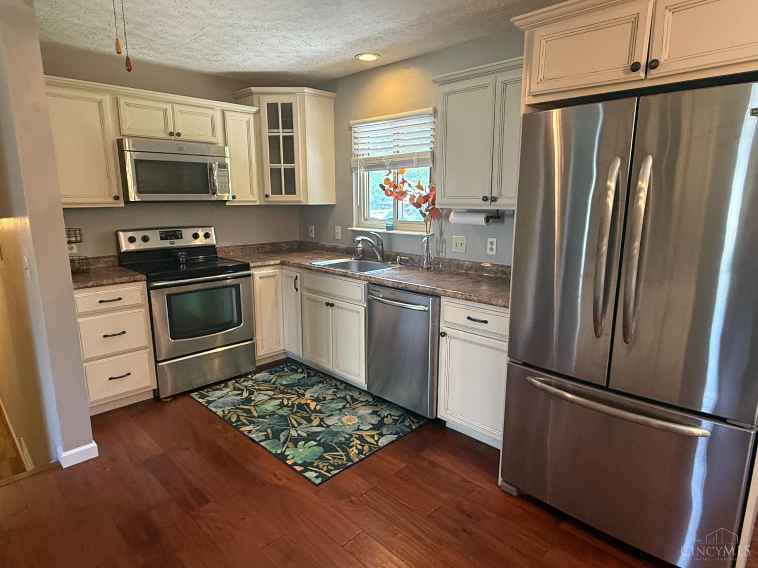 1831 Augusta Boulevard Property Photo 3