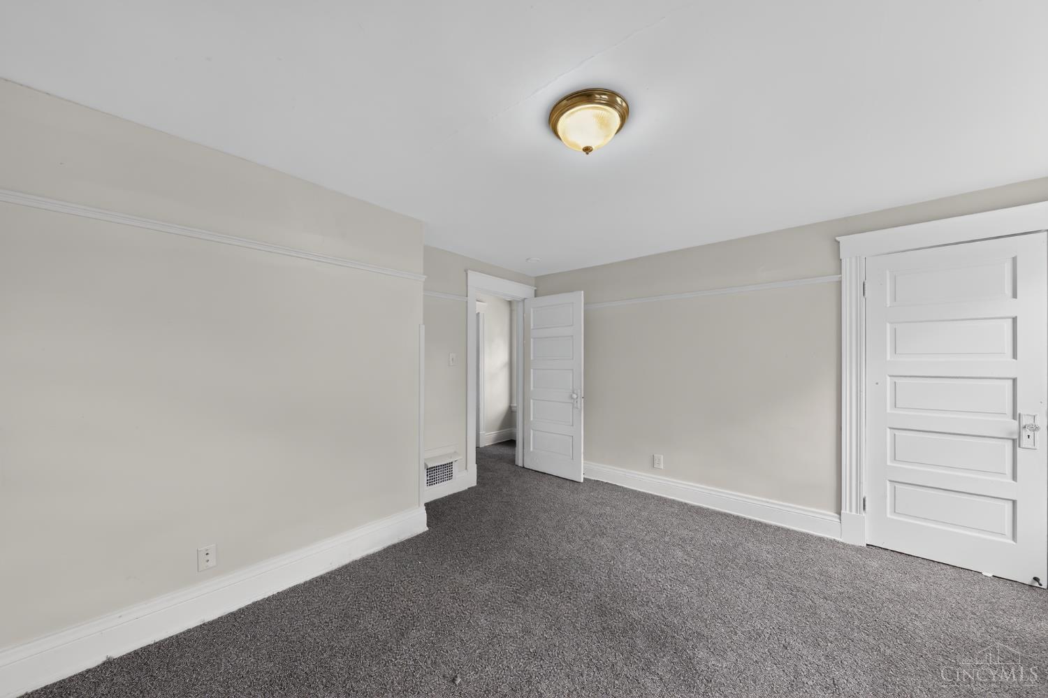 4311 Normandy Avenue Property Photo 10