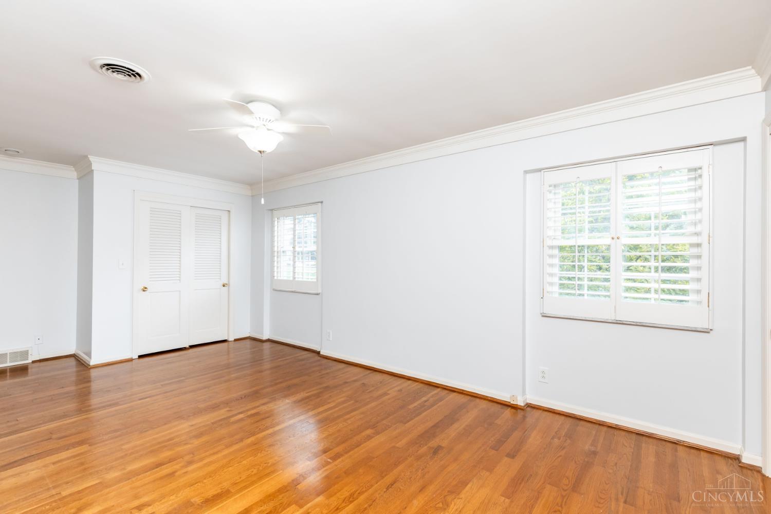 850 Van Dyke Avenue Property Photo 23