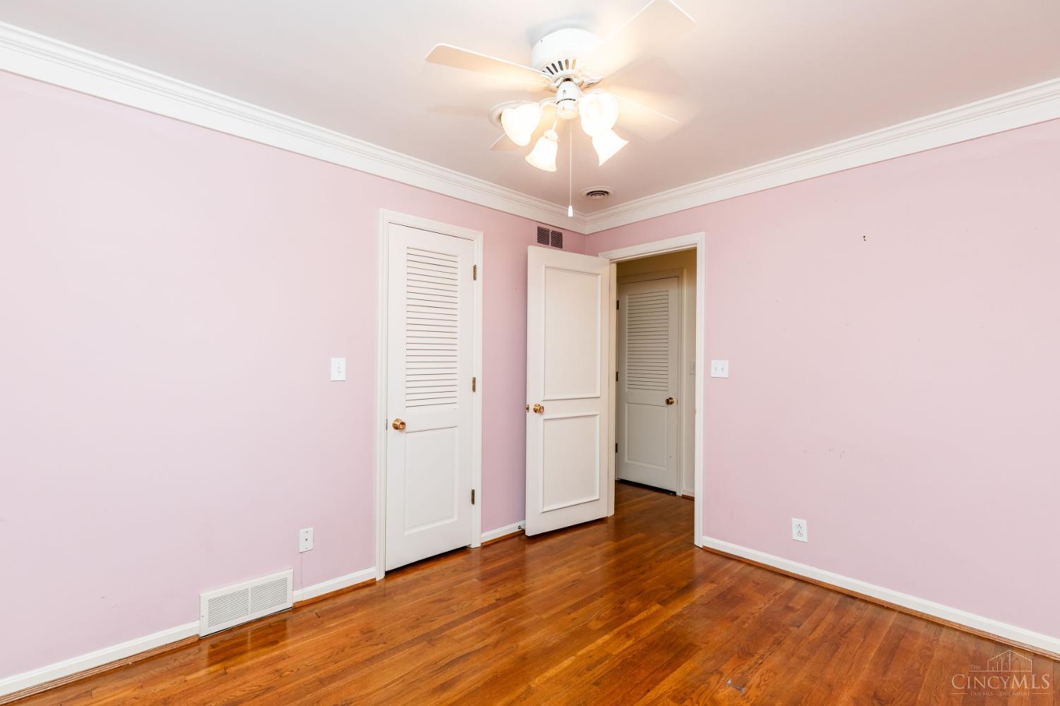 850 Van Dyke Avenue Property Photo 26