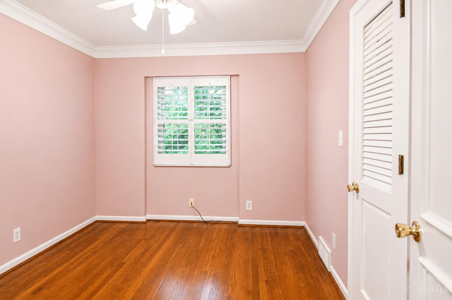 850 Van Dyke Avenue Property Photo 27