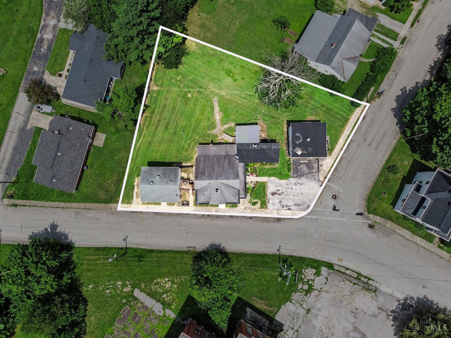 W 312 Grant Avenue Property Photo 3