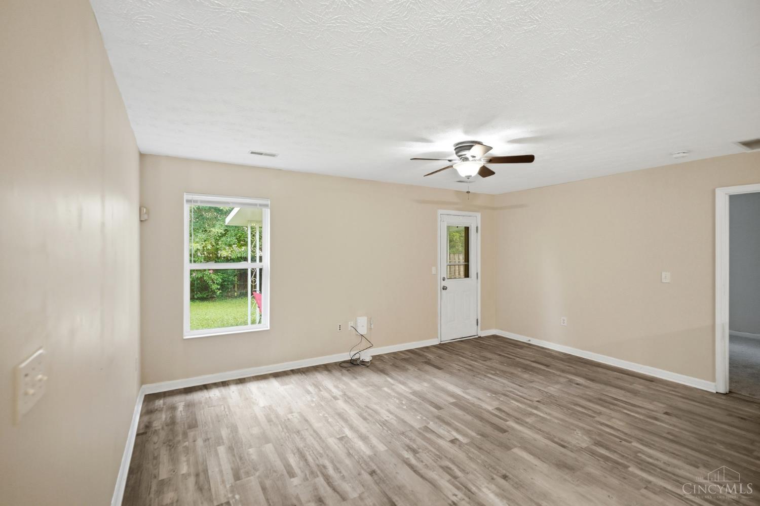 348 Antietam Boulevard Property Photo 5