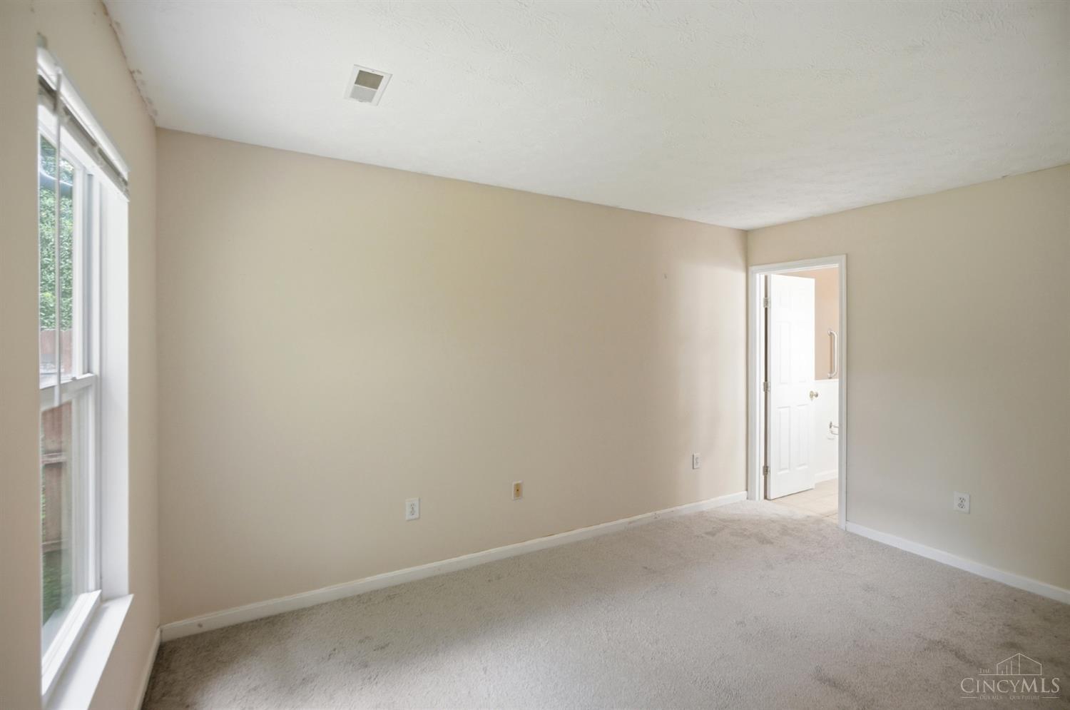 348 Antietam Boulevard Property Photo 7