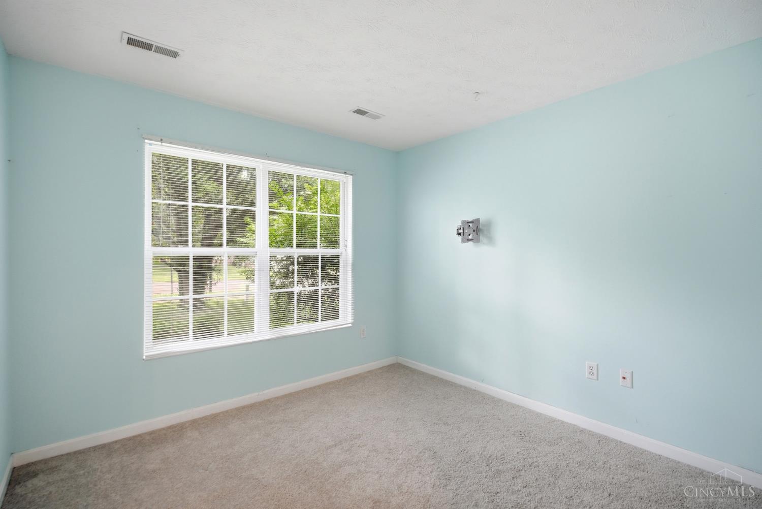 348 Antietam Boulevard Property Photo 9