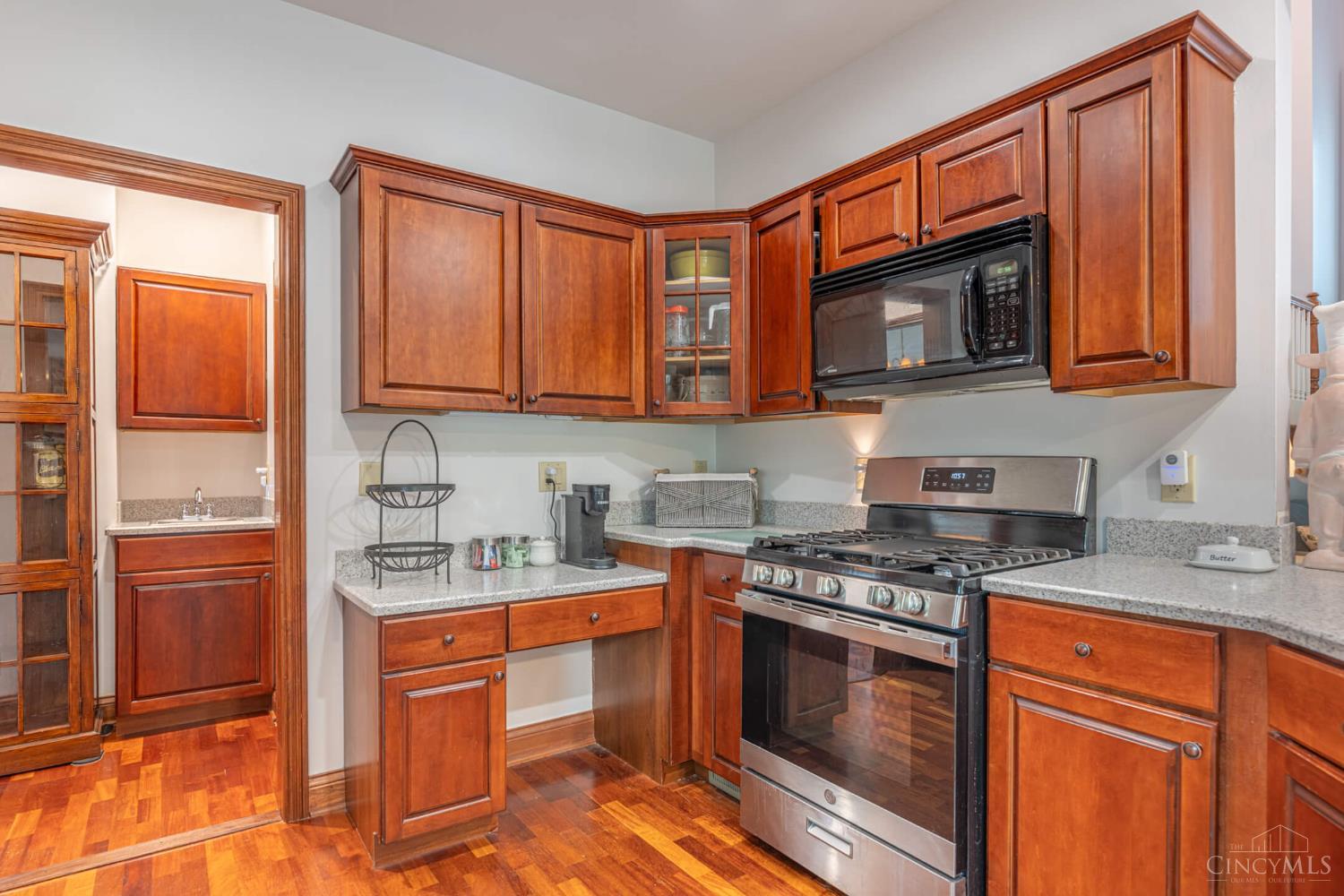 130 Edinburgh Drive Property Photo 6