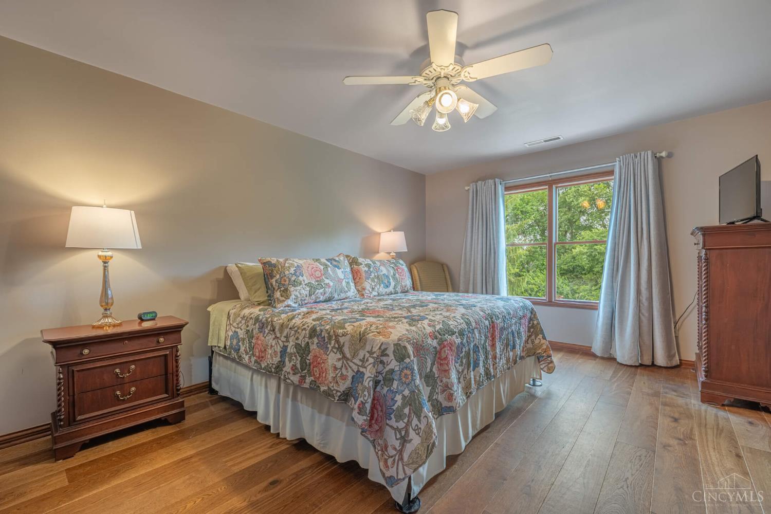 130 Edinburgh Drive Property Photo 10