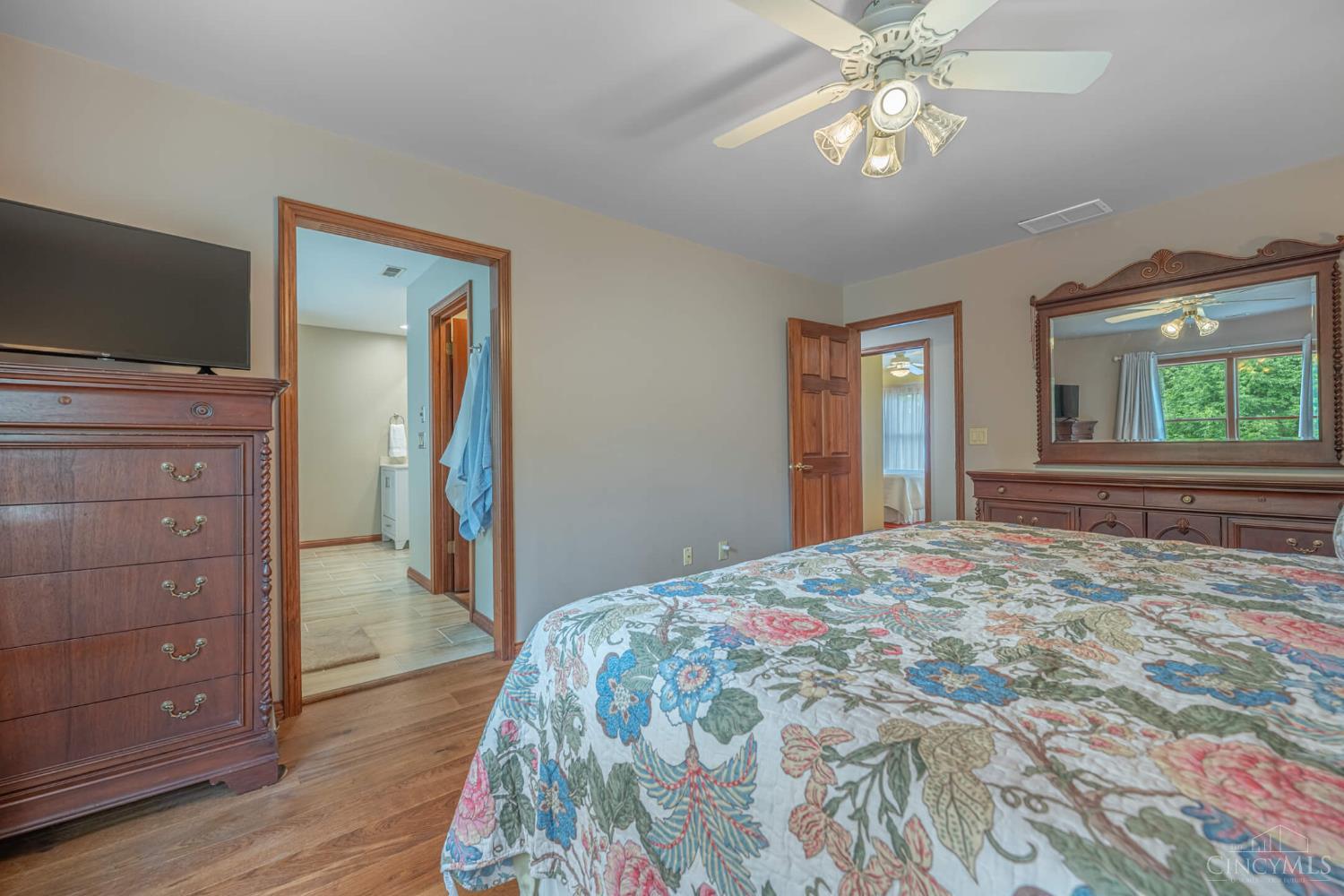 130 Edinburgh Drive Property Photo 11