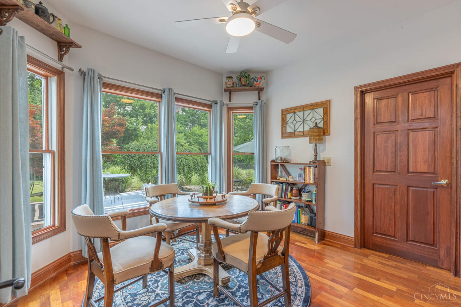 130 Edinburgh Drive Property Photo 16