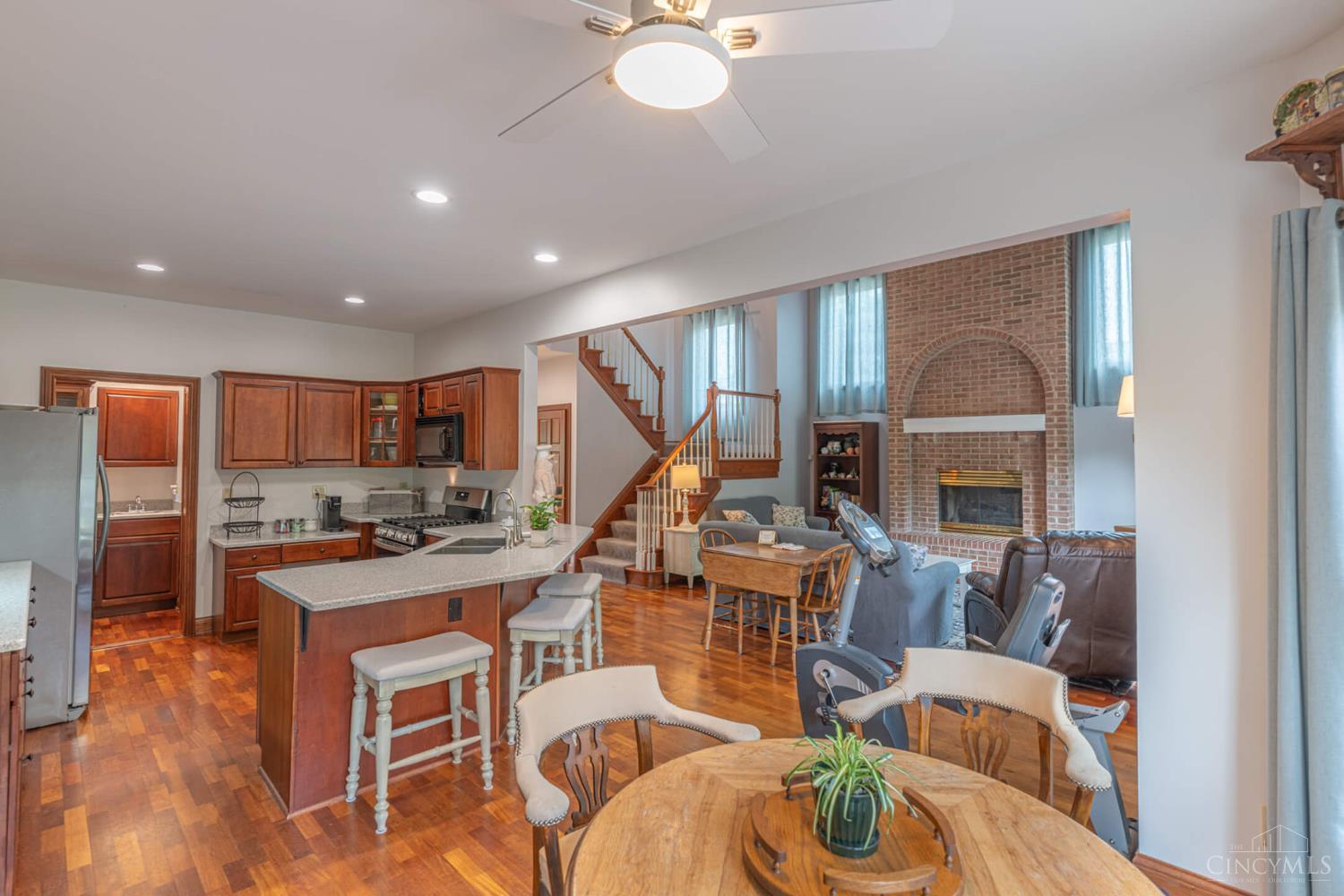 130 Edinburgh Drive Property Photo 17