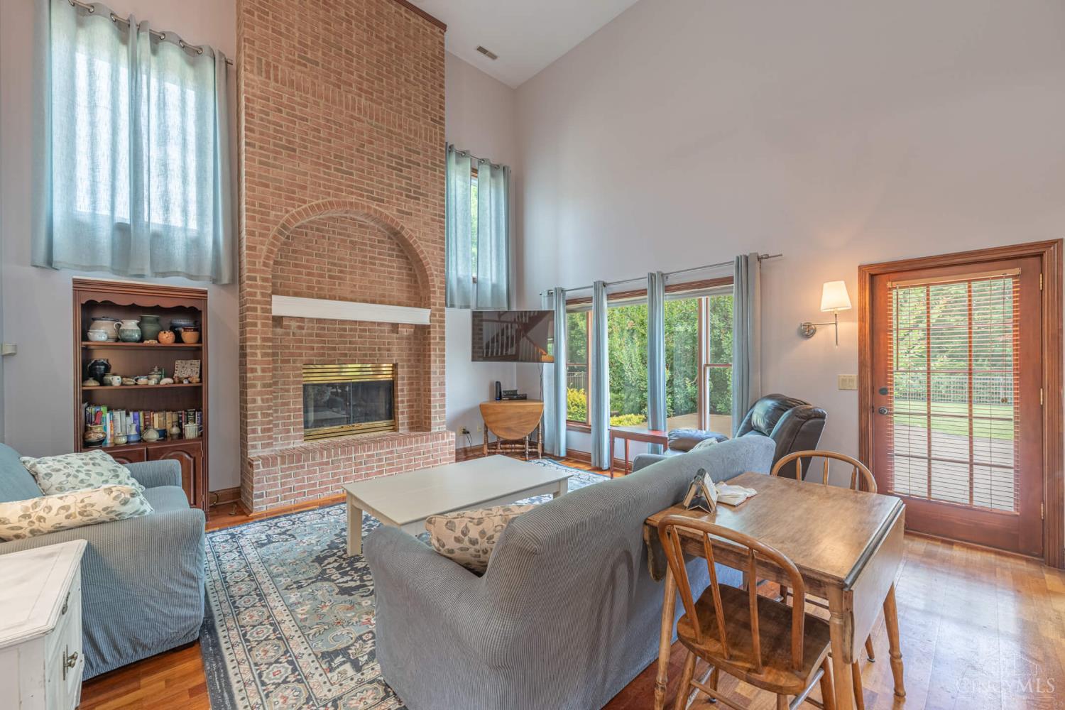130 Edinburgh Drive Property Photo 18
