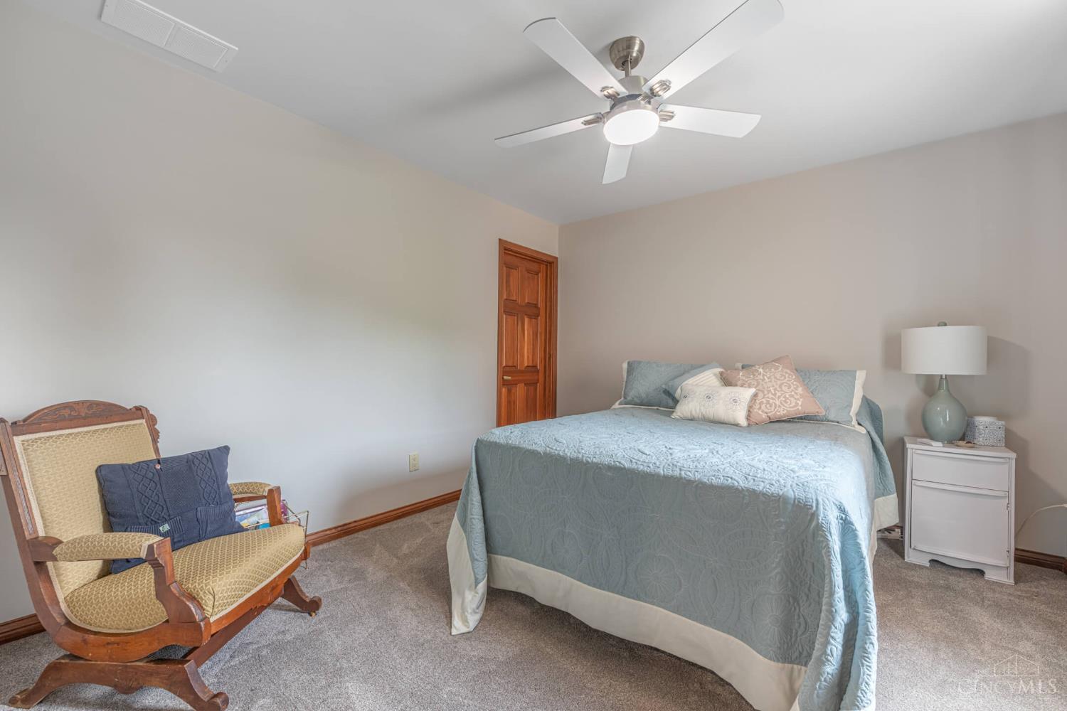 130 Edinburgh Drive Property Photo 36