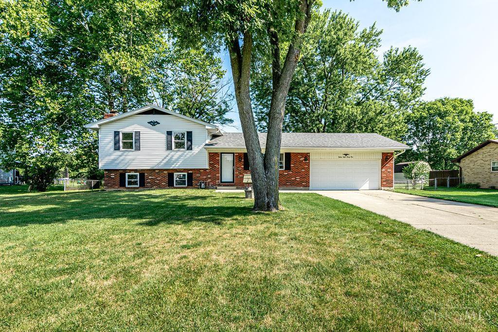 8831 Twincreek Drive Property Photo 1