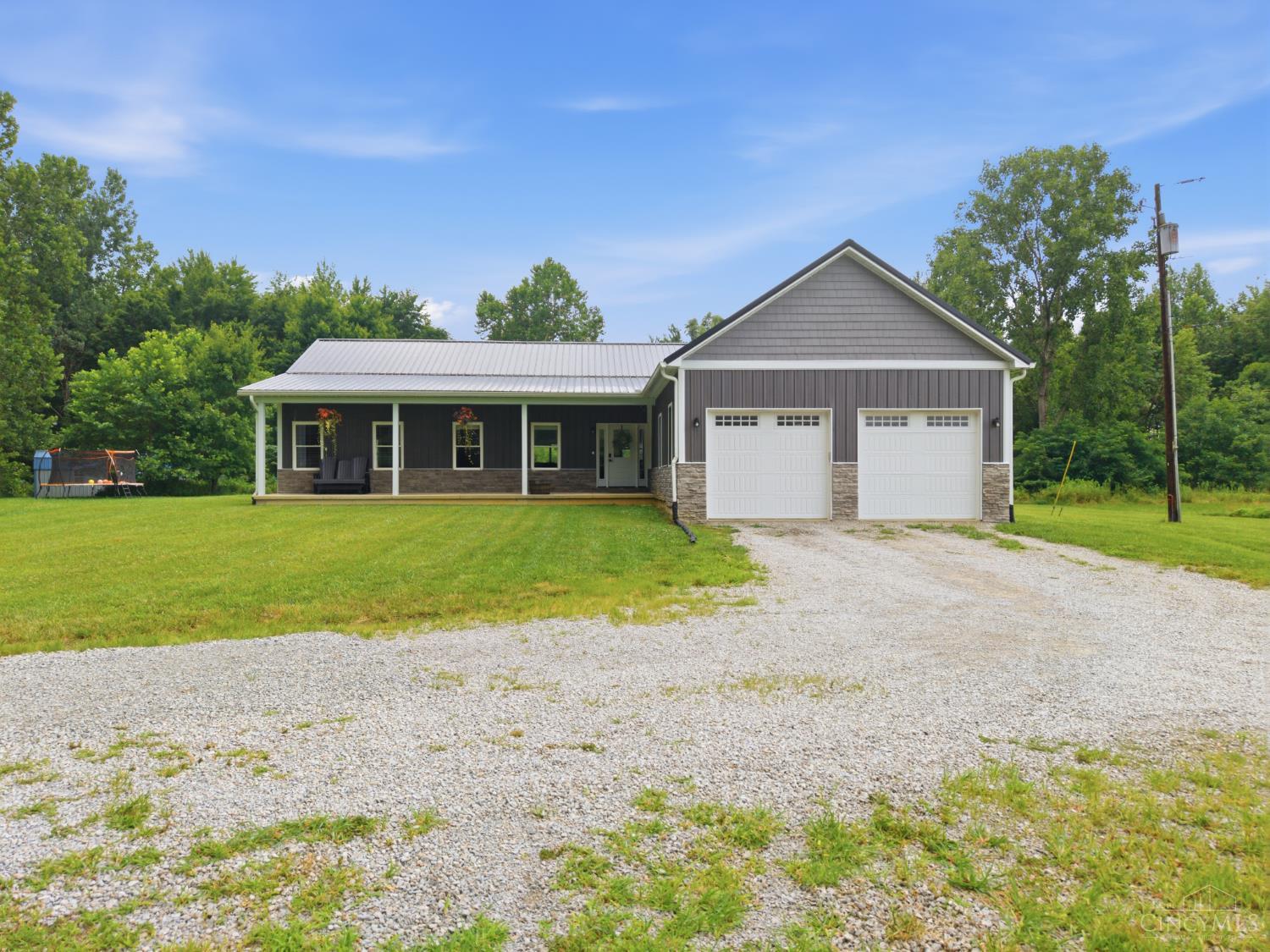 4226 Oakland Road Property Photo 1