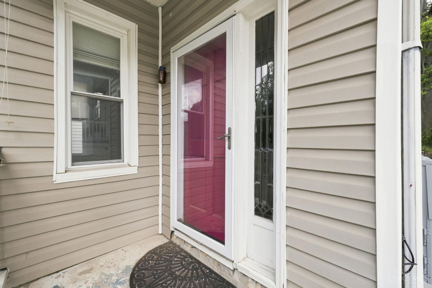 2530 Hemlock Street Property Photo 4