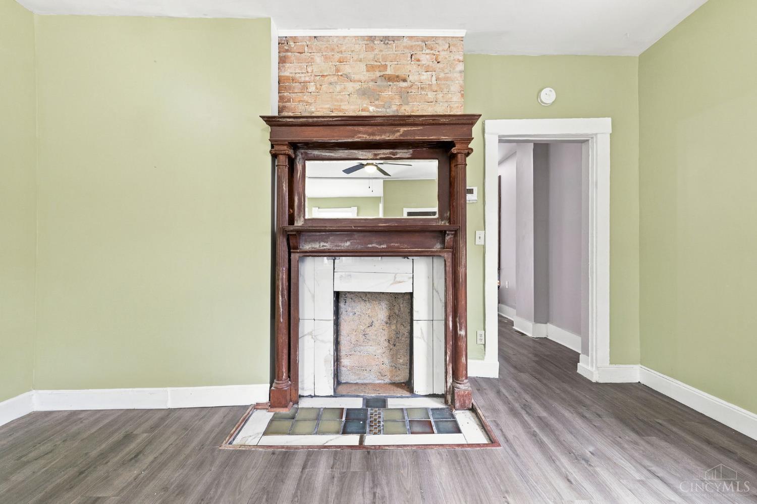 2530 Hemlock Street Property Photo 5