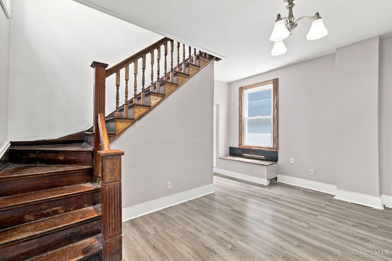 2530 Hemlock Street Property Photo 12