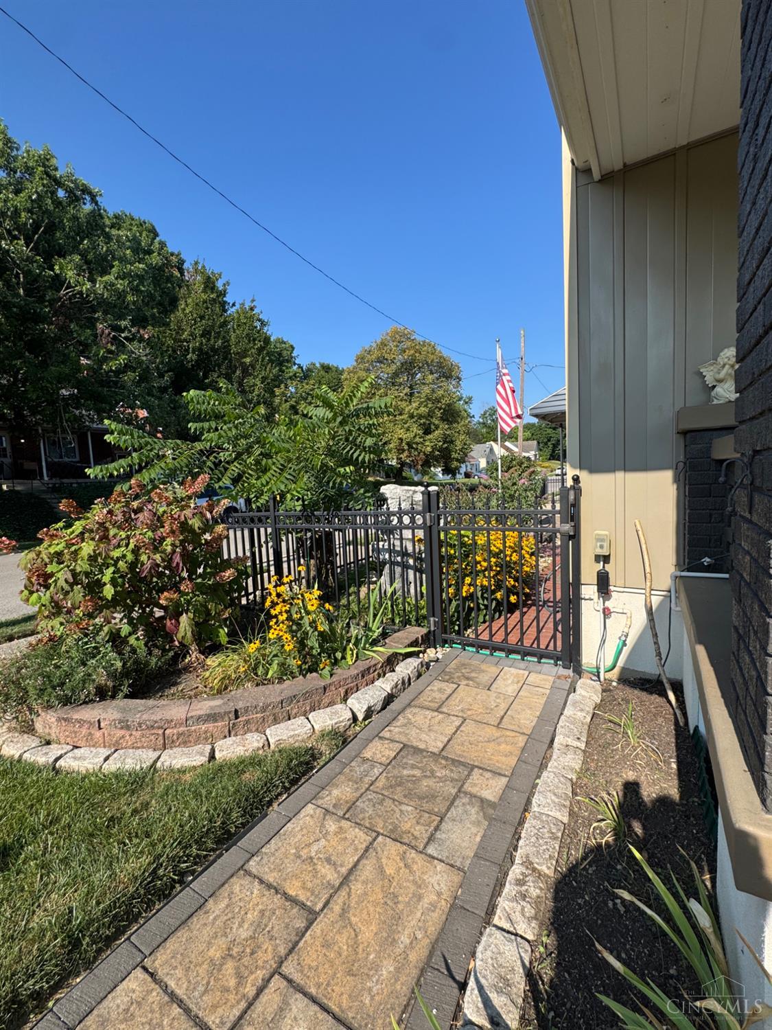 853 Wellmeier Avenue Property Photo 15