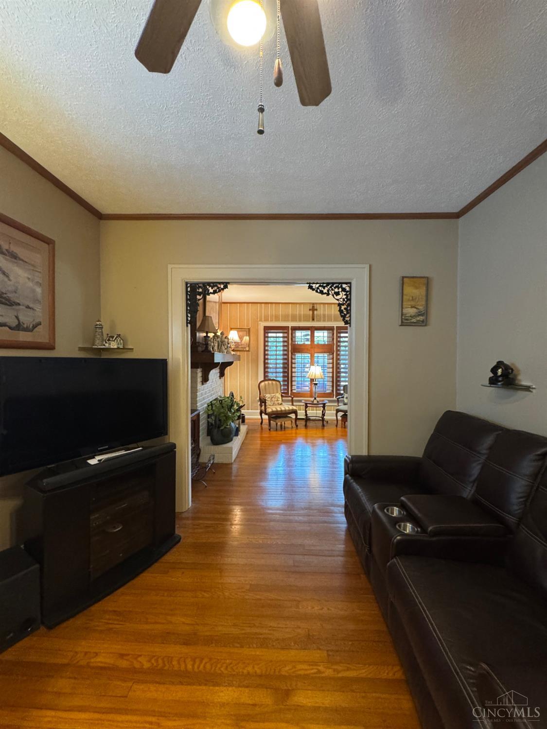 853 Wellmeier Avenue Property Photo 22
