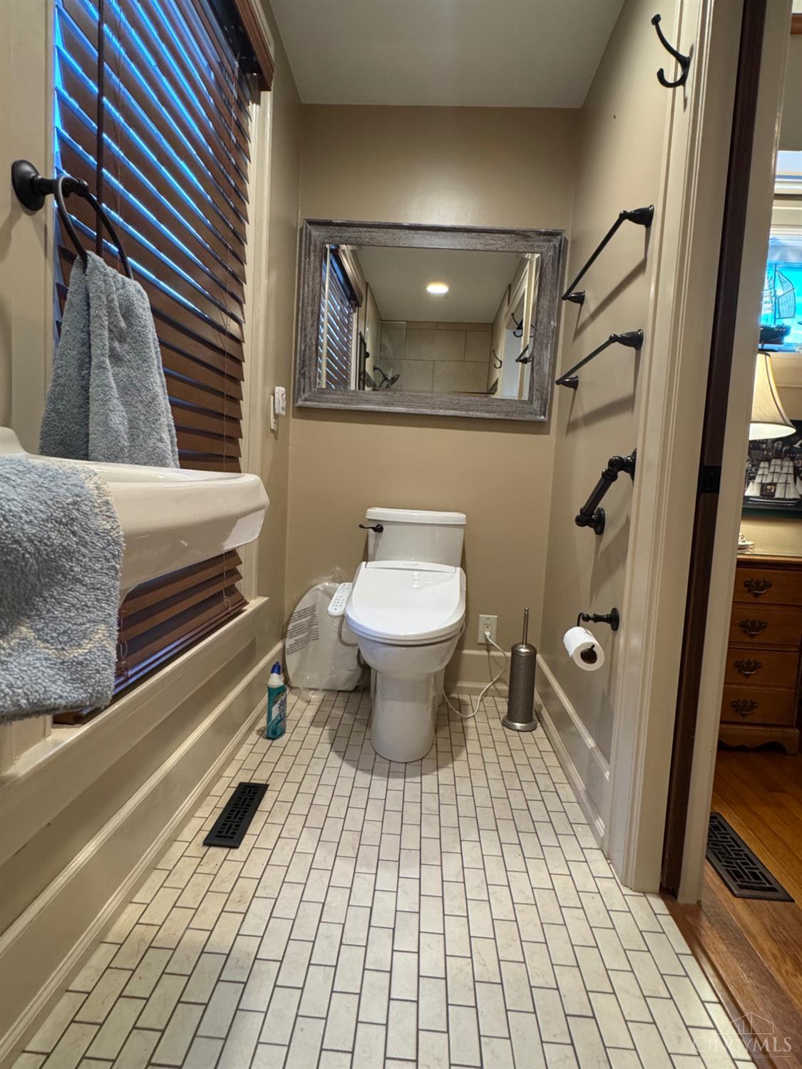 853 Wellmeier Avenue Property Photo 27